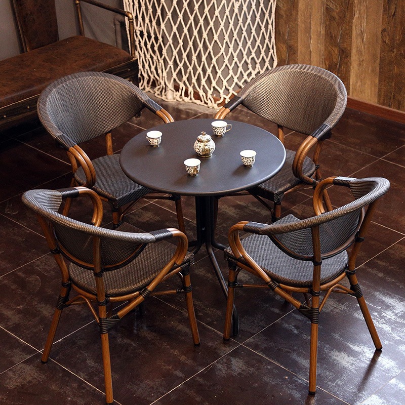 屋外用テーブルと椅子セット モダンカスタムデザイン 中庭、バ - Outdoor Furniture Balcony のレビューと価格