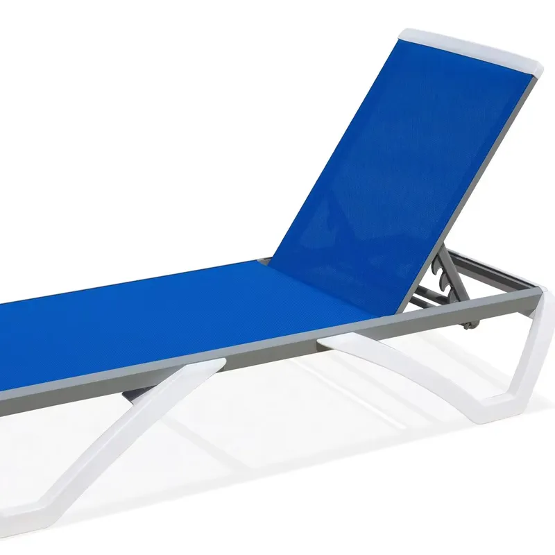 モダンなアルミ製調節可能ラウンジチェア、全天候型プラスチック - Deck Chair Lounger のレビューと価格